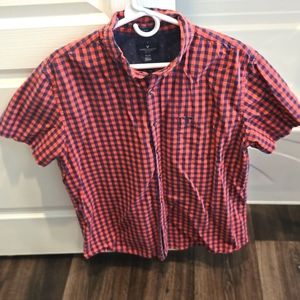 American Eagle men's XL slim fit collard button down short sleeve shirt.
